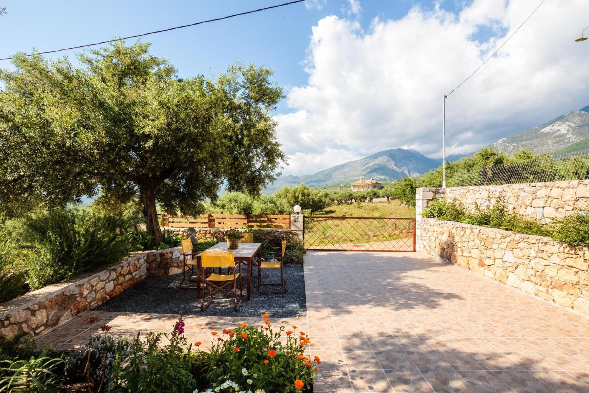 Villa Armonia, Sunset View And Relaxing Beach Vibe Proastion Exterior photo